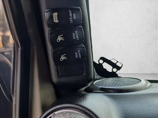 Used 2016 Jeep Wrangler Unlimited Sport w/ Quick Order Package 24S AWD/4WD image 17