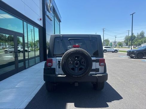 Used 2016 Jeep Wrangler Unlimited Sport w/ Quick Order Package 24S AWD/4WD image 4