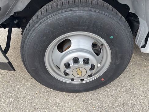 New 2024 Chevrolet Express 3500 w/ Power Convenience Package image 7