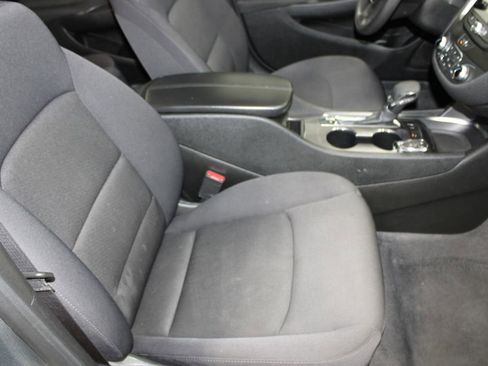 Used 2024 Chevrolet Malibu LT FWD image 18