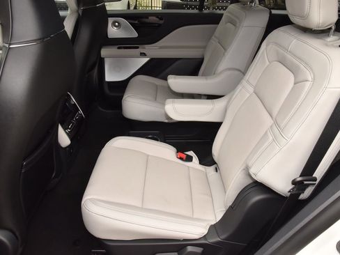 New 2026 Lincoln Aviator Reserve AWD/4WD image 14