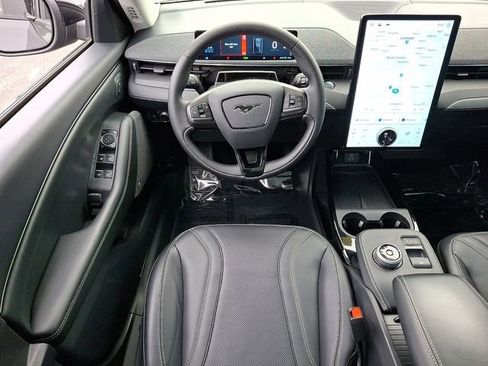 Certified 2022 Ford Mustang Mach-E Premium image 12