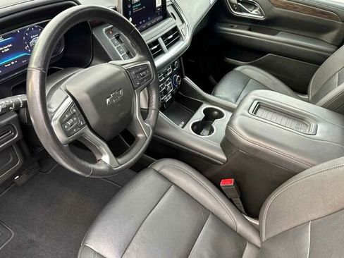 Used 2022 Chevrolet Tahoe Z71 w/ Luxury Package image 7