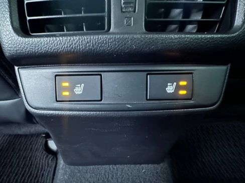 Used 2016 Subaru Outback 2.5i Limited image 13