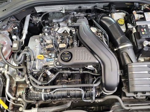 Used 2024 Volkswagen Jetta SE image 30