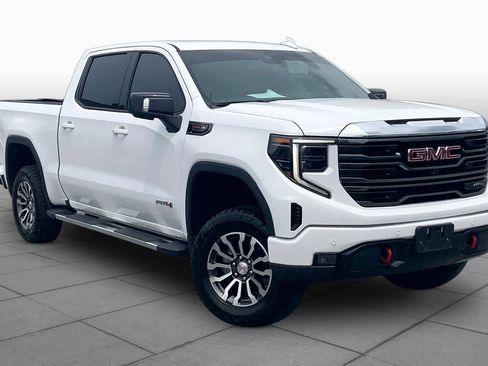 Used 2023 GMC Sierra 1500 AT4 AWD/4WD image 3