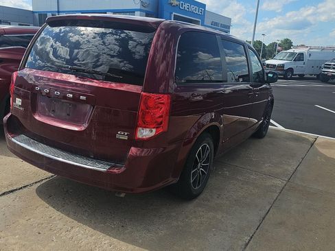 Used 2019 Dodge Grand Caravan GT FWD image 19