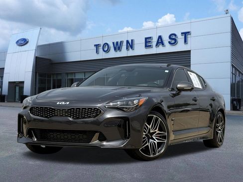 Used 2023 Kia Stinger GT2 RWD image 1