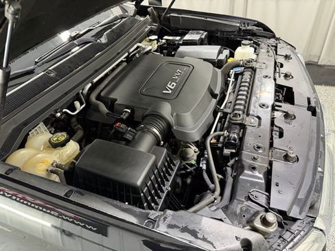 Used 2016 Chevrolet Colorado LT w/ LT Convenience Package image 21