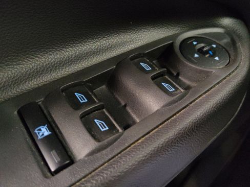 Used 2016 Ford Escape SE FWD image 27