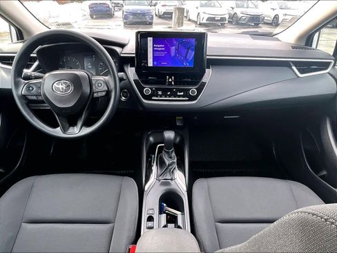 Used 2025 Toyota Corolla LE w/ LE Premium Package image 21