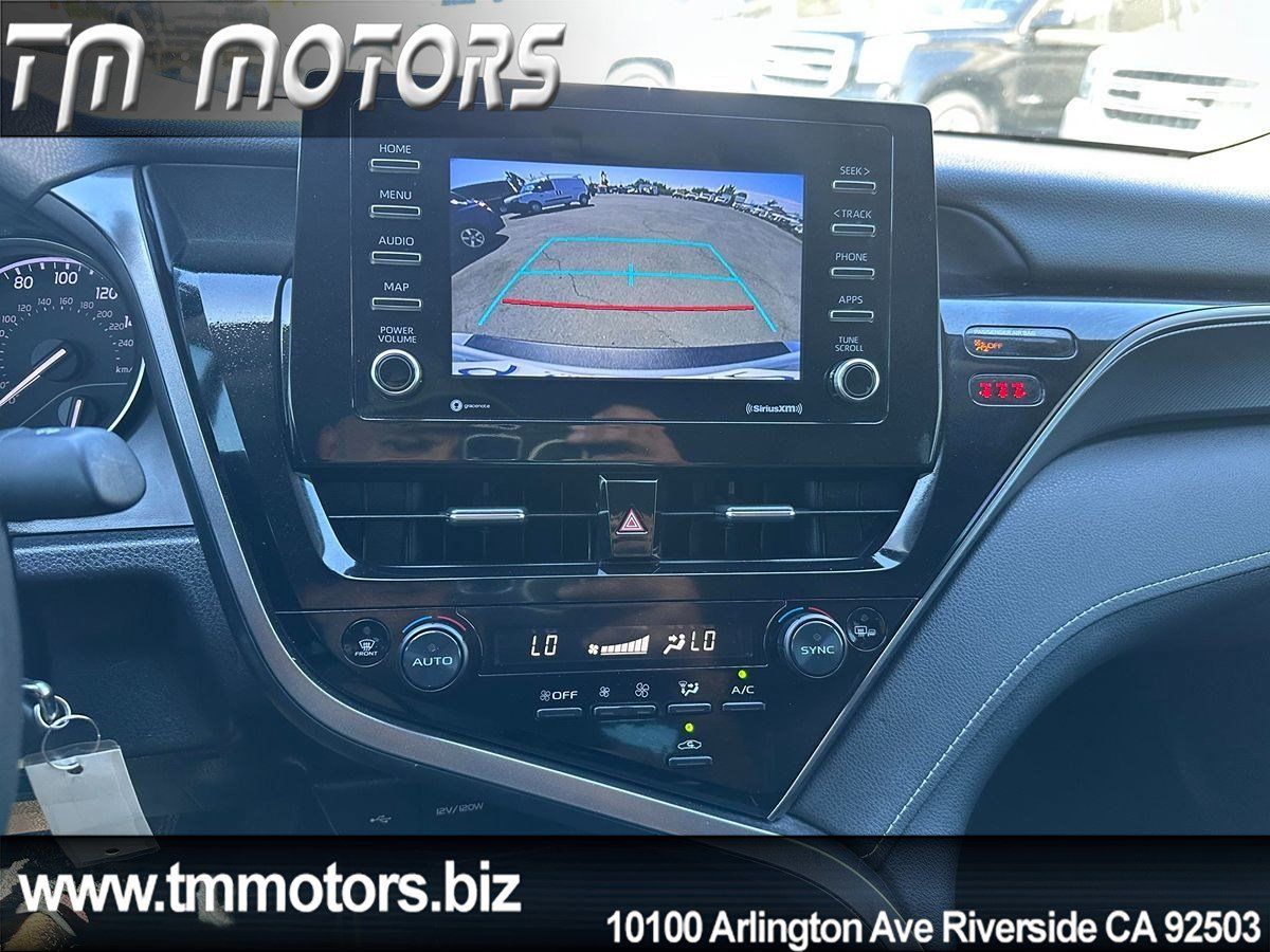 Used 2022 Toyota Camry SE w/ Carpet Mat Package (TMS) FWD image 8