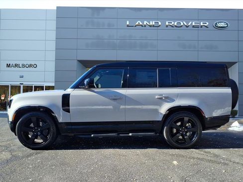 New 2026 Land Rover Defender 130 X-Dynamic SE image 6