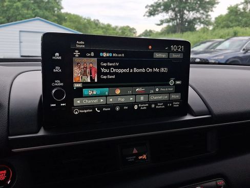 Used 2023 Honda Pilot Touring image 3