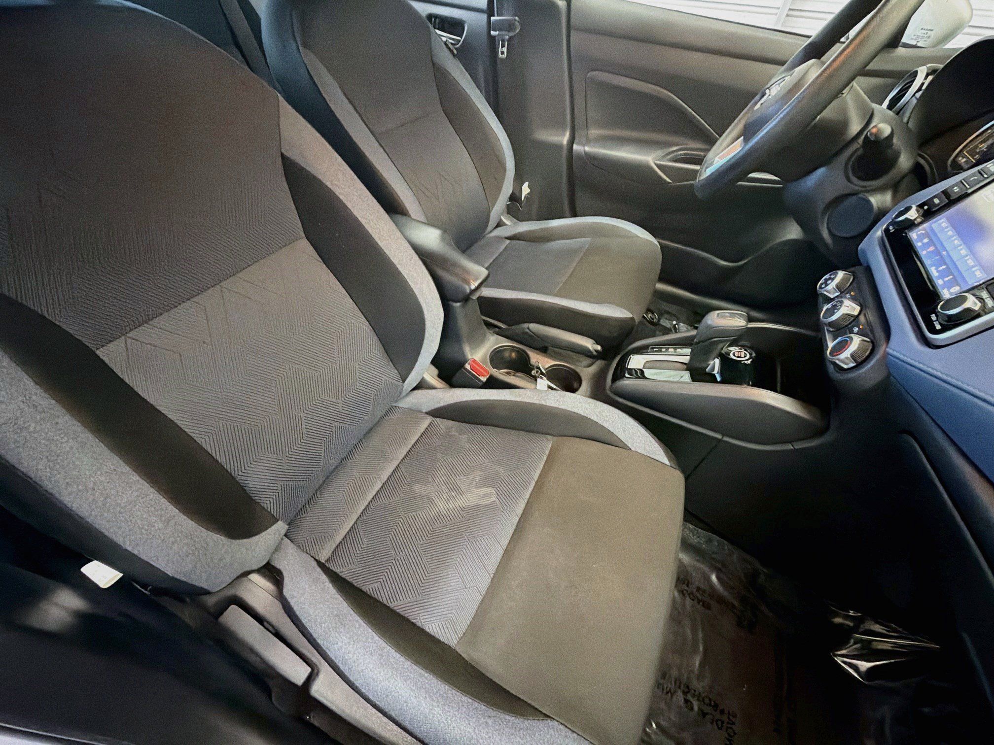 Used 2024 Nissan Versa SV FWD image 15