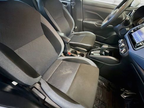 Used 2024 Nissan Versa SV FWD image 15
