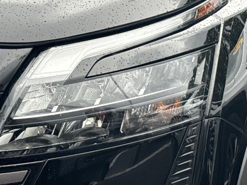 Used 2026 Nissan Pathfinder SL FWD image 6