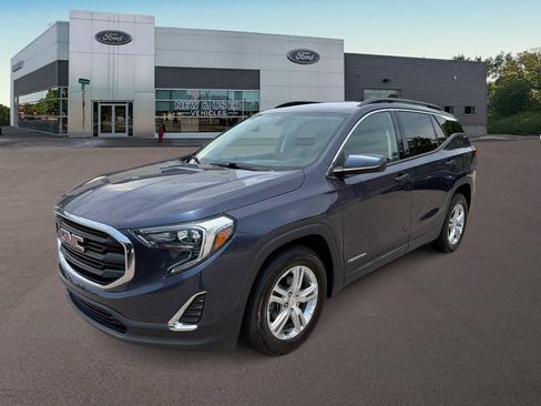 Used 2019 GMC Terrain SLE w/ Driver Convenience Package FWD image 5