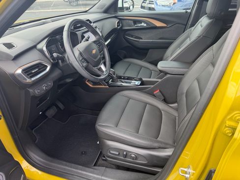 Used 2023 Chevrolet TrailBlazer ACTIV w/ Sun and Liftgate Package FWD image 16