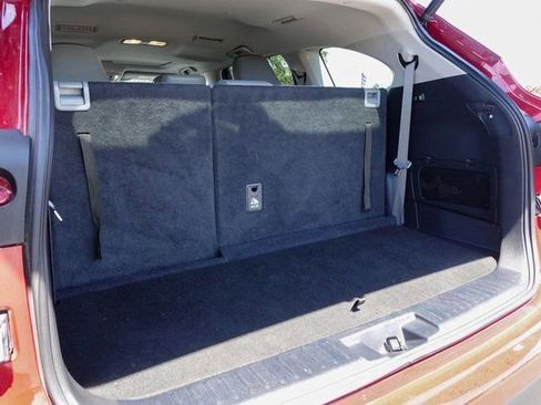 Certified 2023 Toyota Highlander XLE image 39