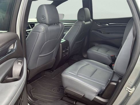 Used 2024 Buick Enclave Essence w/ Experience Buick Package FWD image 13