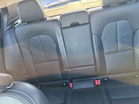 Certified 2025 Volvo XC40 B5 Plus image 30