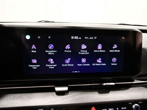 Certified 2023 Kia Carnival SX FWD image 24