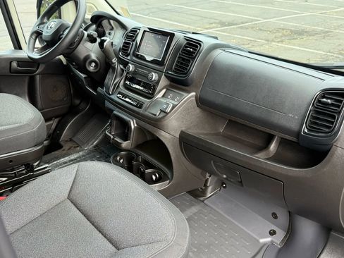 Used 2022 RAM ProMaster 2500 image 13