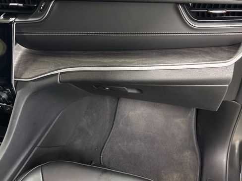 Used 2024 Jeep Grand Cherokee Limited w/ Black Appearance Package image 33