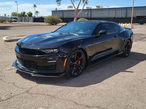 Used 2023 Chevrolet Camaro SS RWD image 4