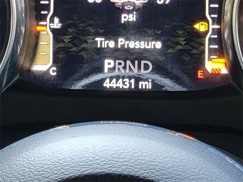 Certified 2022 Jeep Wrangler Unlimited Sahara image 36