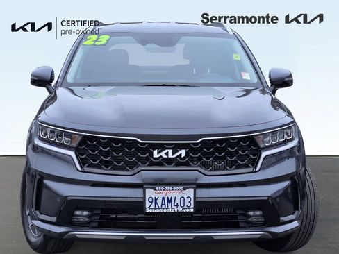 Certified 2023 Kia Sorento EX FWD image 2