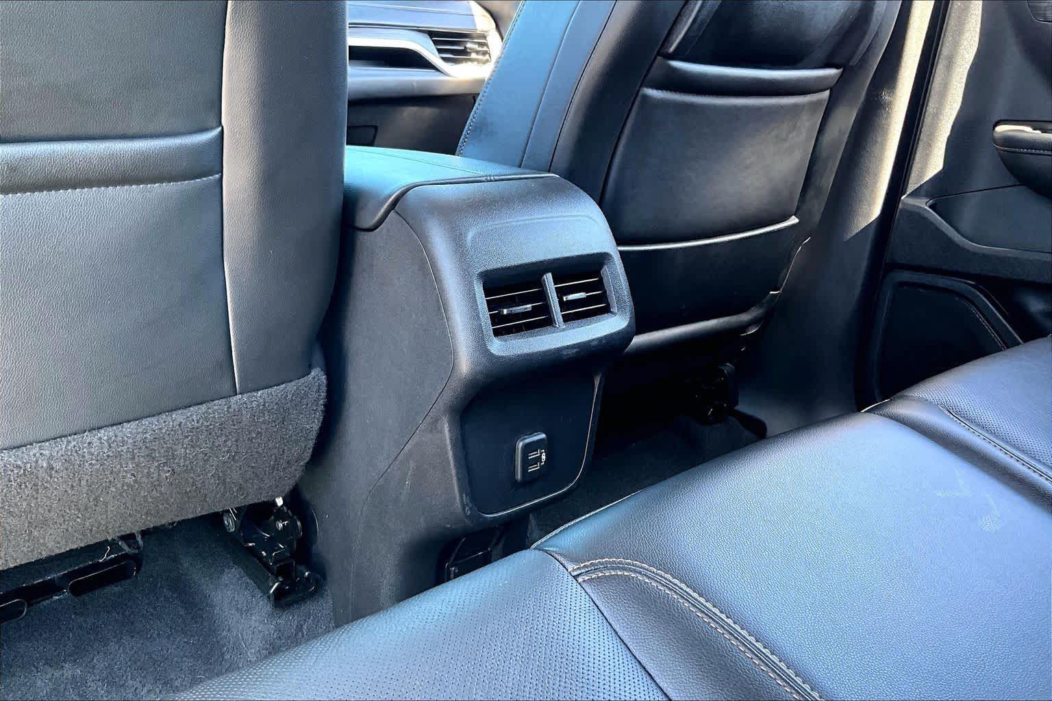 Used 2020 GMC Terrain SLT w/ Preferred Package AWD/4WD image 34