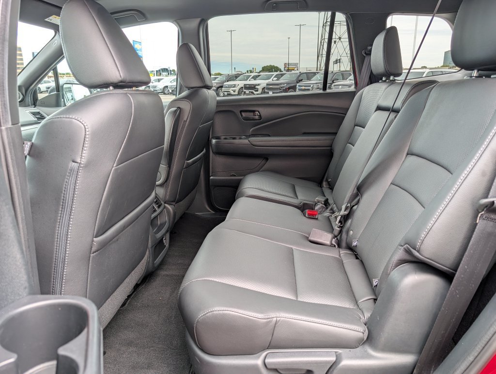 Used 2023 Honda Passport EX-L image 16
