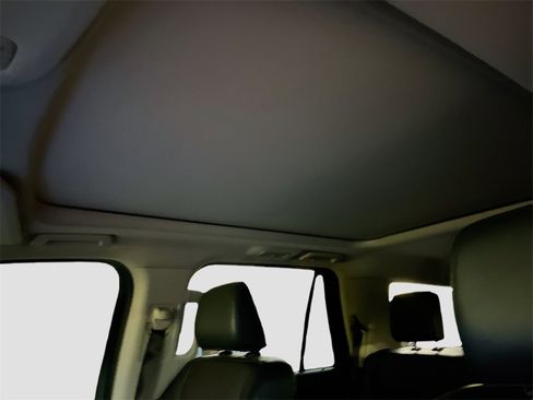 Used 2024 Ford Expedition XLT image 22