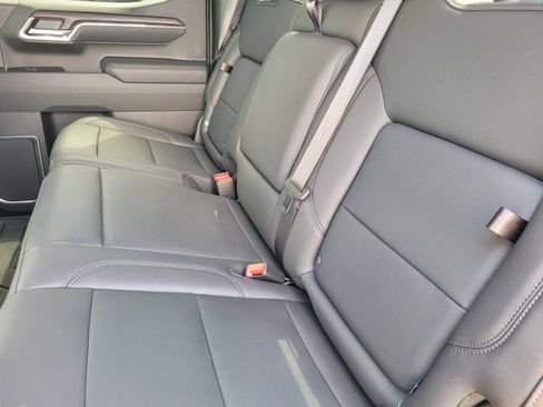 Used 2025 GMC Sierra 1500 SLT w/ SLT Premium Plus Package AWD/4WD image 12