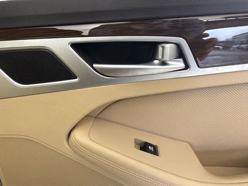 Used 2015 Hyundai Genesis 3.8 w/ Option Group 02 image 29