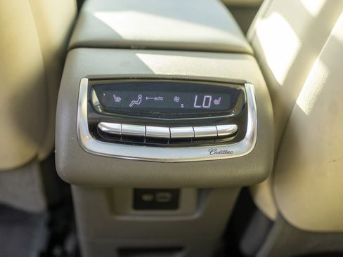 Used 2020 Cadillac XT6 Premium Luxury image 21