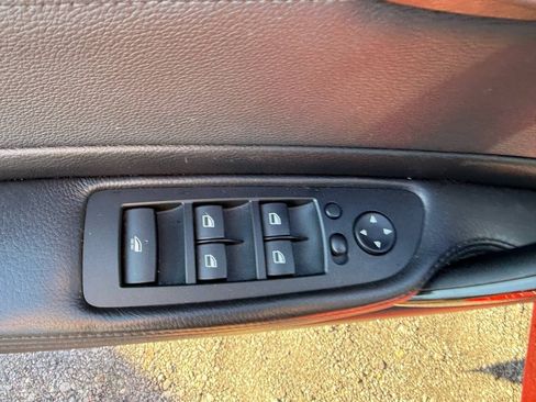 Used 2011 BMW 128i Convertible RWD image 12