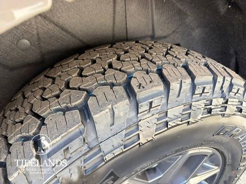 New 2026 Ford Expedition Tremor image 28