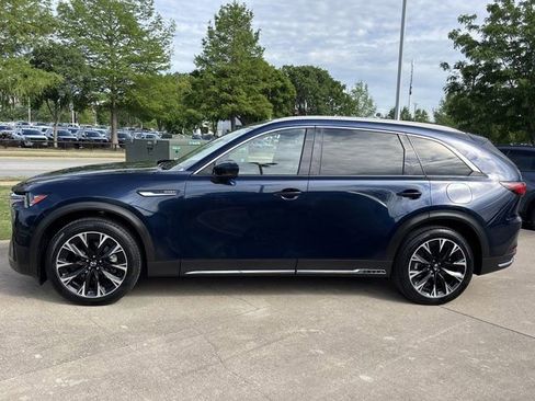 Used 2024 MAZDA CX-90 Plug-In Hybrid w/ Premium Pkg AWD/4WD image 11