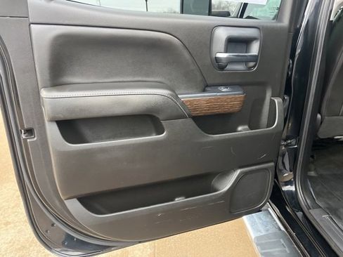 Used 2018 GMC Sierra 2500 Denali image 38