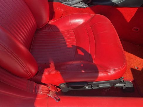 Used 2000 Chevrolet Corvette Convertible w/ Memory Pkg RWD image 27