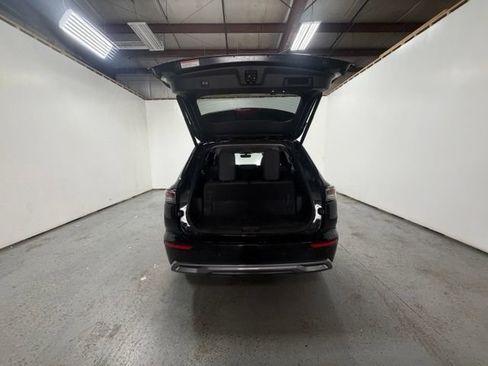 Used 2025 Mitsubishi Outlander SE FWD image 8