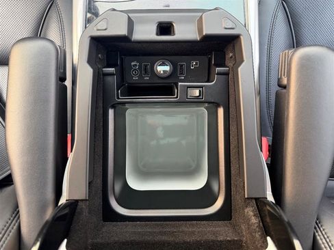 Used 2016 Land Rover Range Rover Sport HSE image 27