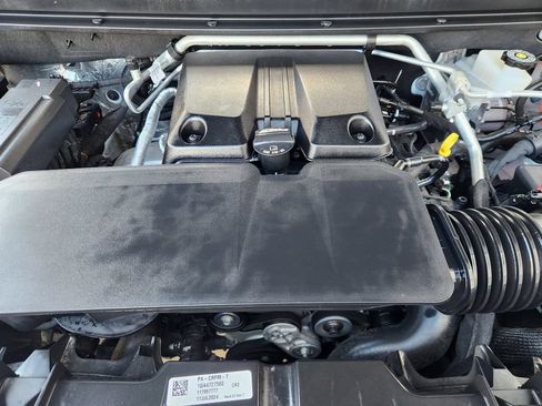 Used 2024 Chevrolet Colorado Z71 w/ Z71 Convenience Package 2 AWD/4WD image 32