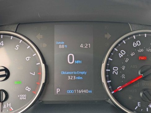 Used 2020 Toyota RAV4 XLE w/ All Weather Liner Package AWD/4WD image 28