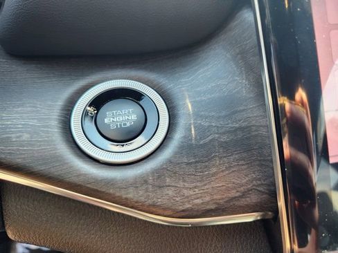 New 2025 Jeep Grand Cherokee L Overland w/ Trailer Tow Package image 17