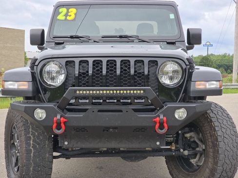 Used 2023 Jeep Gladiator Sport AWD/4WD image 12