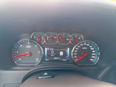 Used 2018 Chevrolet Tahoe LT RWD image 40